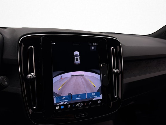 Volvo XC40 23 of 30