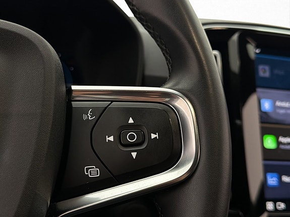 Volvo XC40 19 of 30