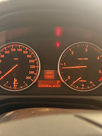 BMW 320d 5 of 8