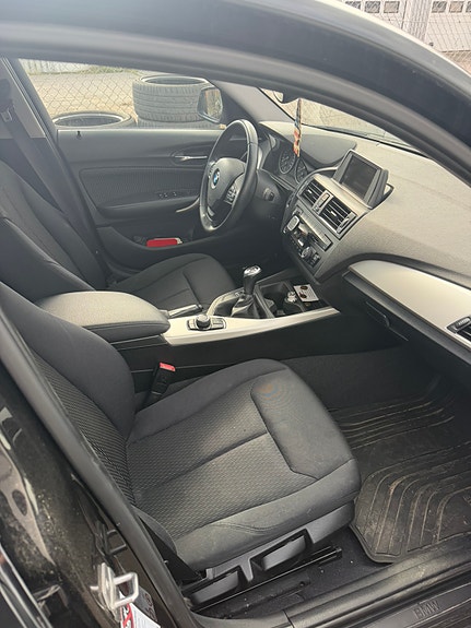 BMW 116i 7 of 9