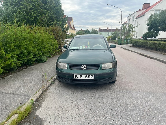 Volkswagen Passat 4 of 4