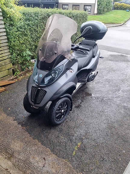 Piaggio MP3 500 2 of 4