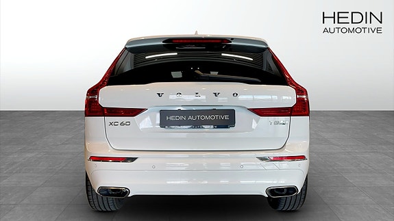 Volvo XC60 7 of 12
