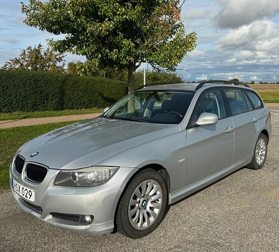 BMW 320d 2 of 10