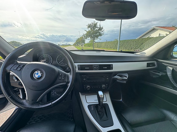 BMW 320d 3 of 10