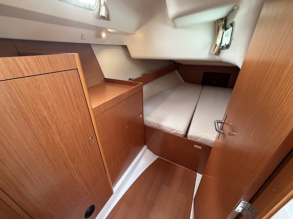 Beneteau Cyclades 39.3 22 of 24