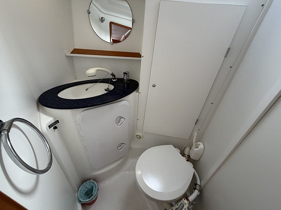 Beneteau Cyclades 39.3 17 of 24
