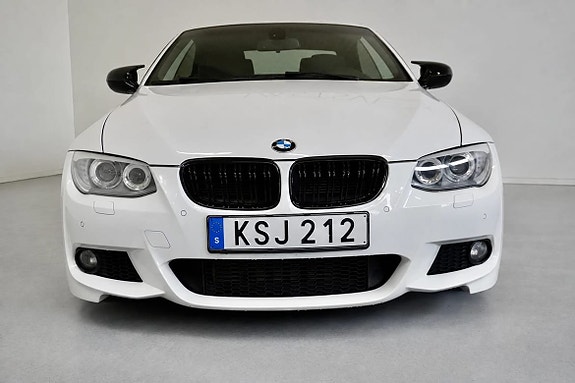 BMW 335i 7 of 20