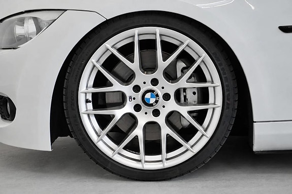 BMW 335i 12 of 20