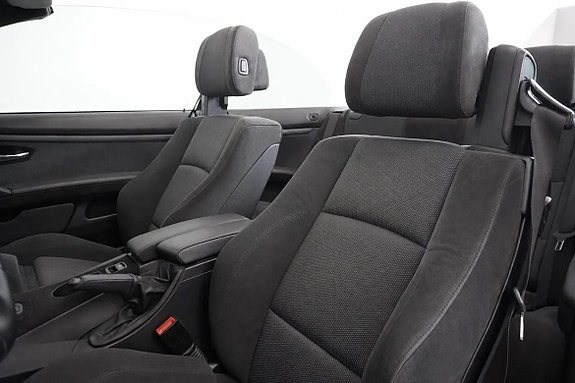 BMW 335i 14 of 20