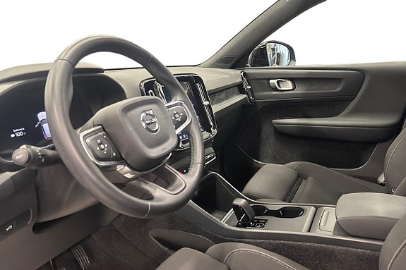 Volvo EX40 8 of 20
