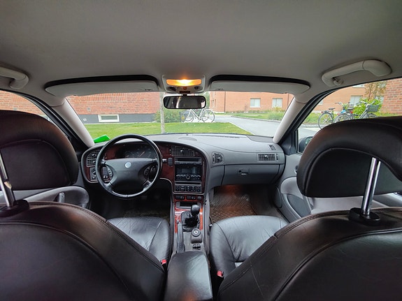 Saab 9-5 4 of 5
