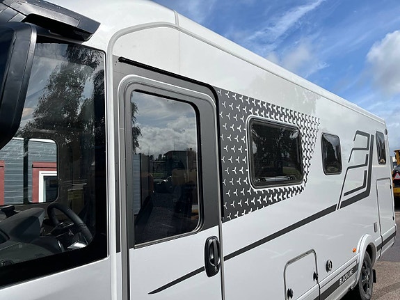 Hymer 780 Masterline Blackline -2026 4 of 12