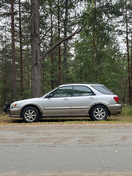 Subaru Impreza 2 of 11