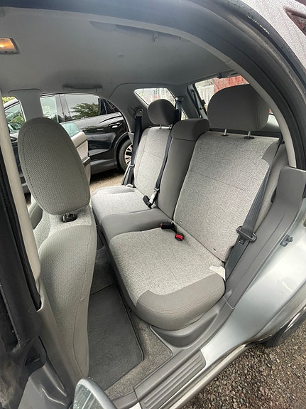 Subaru Impreza 9 of 11