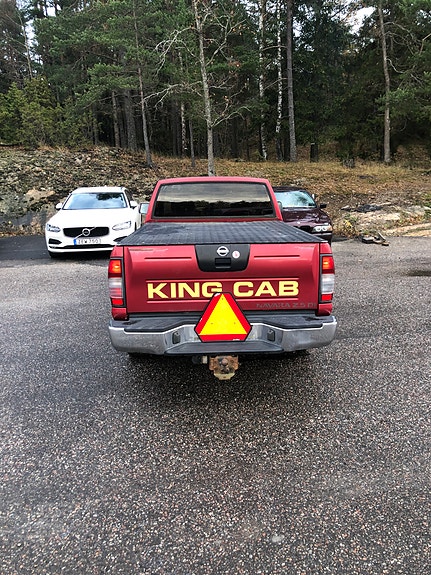 Nissan Navara 2 of 5
