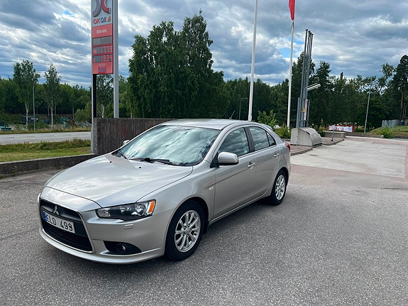 Mitsubishi Lancer 3 of 7