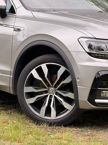 Volkswagen Tiguan 7 of 12