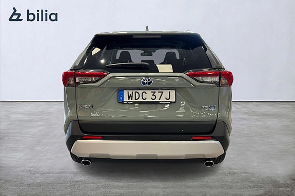 Toyota RAV4 5 of 21