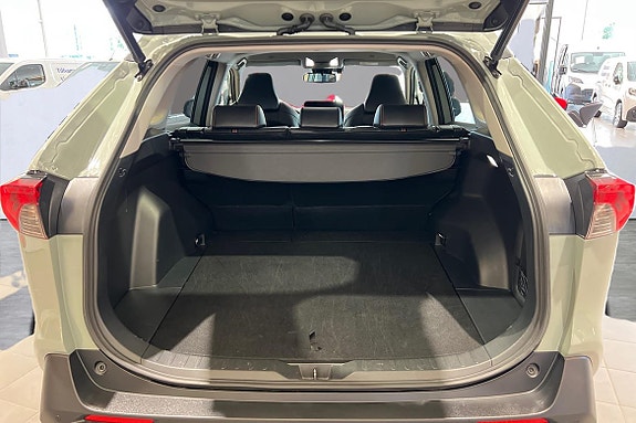 Toyota RAV4 12 of 21