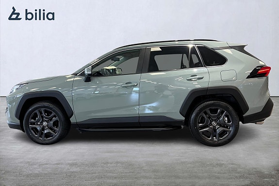 Toyota RAV4 3 of 21