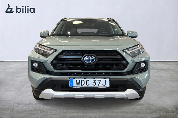 Toyota RAV4 6 of 21