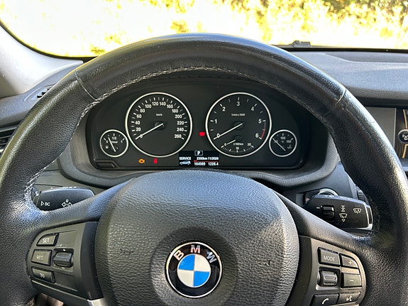 BMW X3 9 of 10