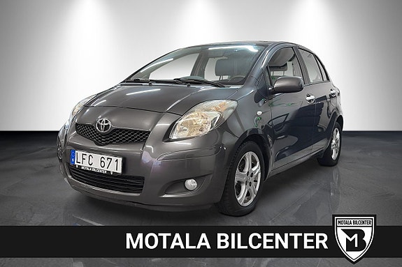 Toyota Yaris 4 of 13
