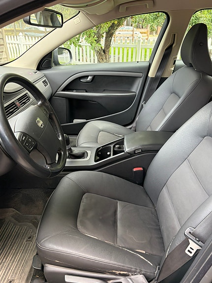Volvo V70 6 of 9