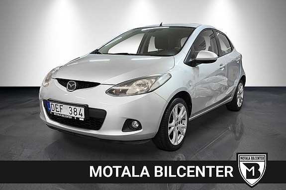 Mazda 2 4 of 14