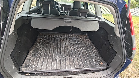 Ford Focus 12 of 12