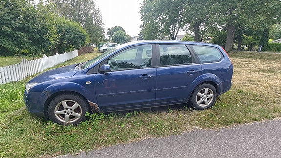 Ford Focus 6 of 12