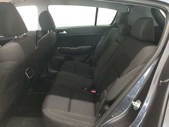 Kia Sportage 6 of 9