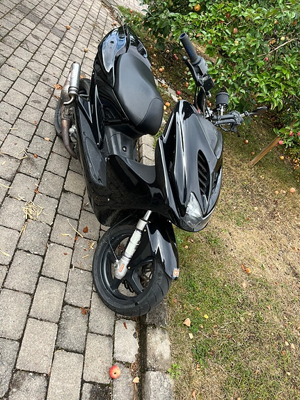 Yamaha Yamaha Aerox 4 of 4