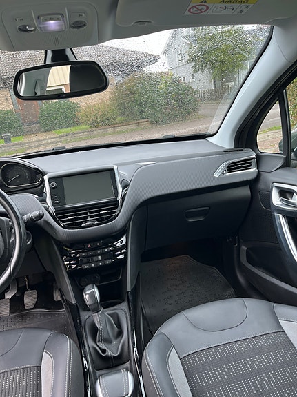 Peugeot 2008 5 of 6