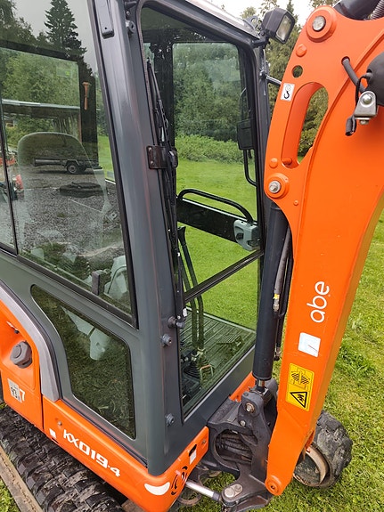 Kubota KX019-4 4 of 6