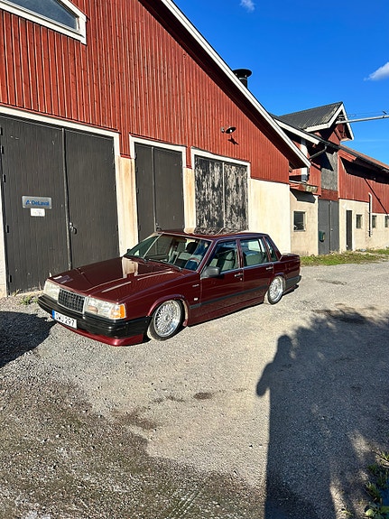 Volvo 740 2 of 6