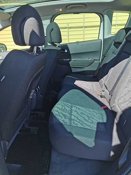 Peugeot 3008 6 of 12