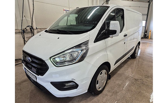 Ford Transit Custom 2 of 18