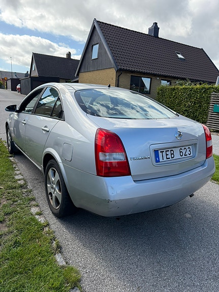Nissan Primera 2 of 5