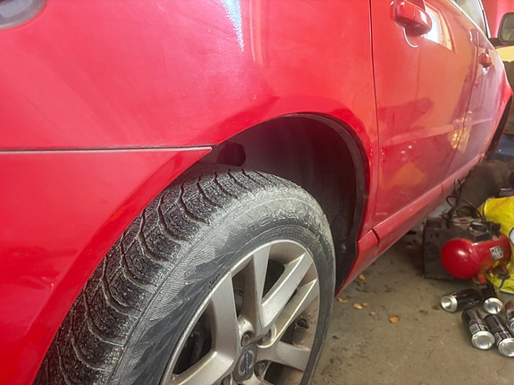 Volvo V70 9 of 14