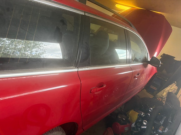 Volvo V70 6 of 14