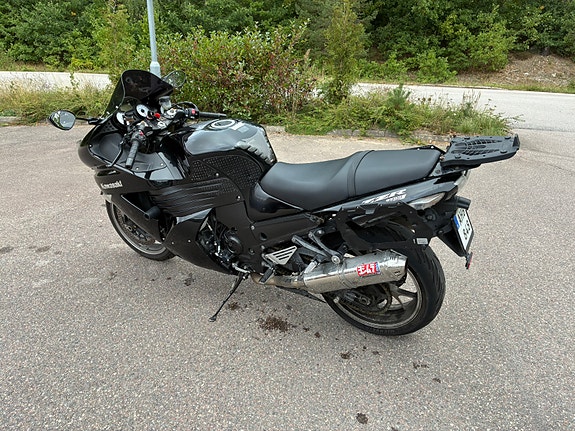 Kawasaki ZZ-R1400 3 of 3