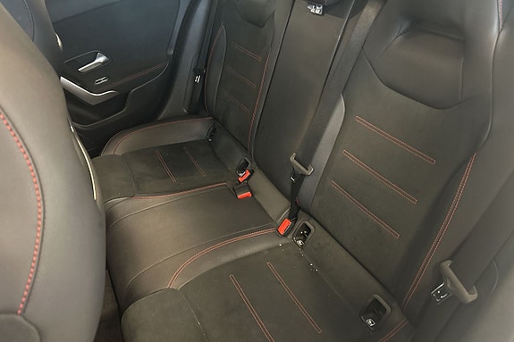 Mercedes-Benz A180 23 of 24