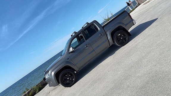 Volkswagen Amarok 3 of 3