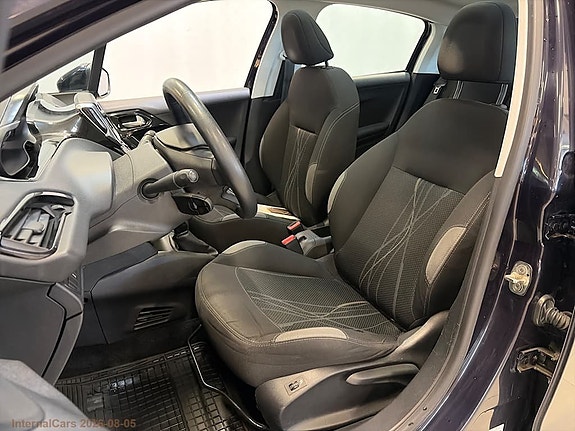 Peugeot 208 7 of 11