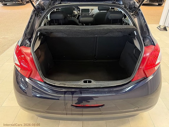Peugeot 208 5 of 11