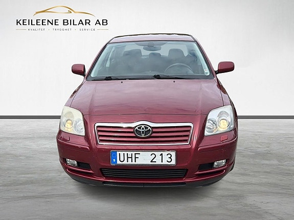 Toyota Avensis 4 of 22