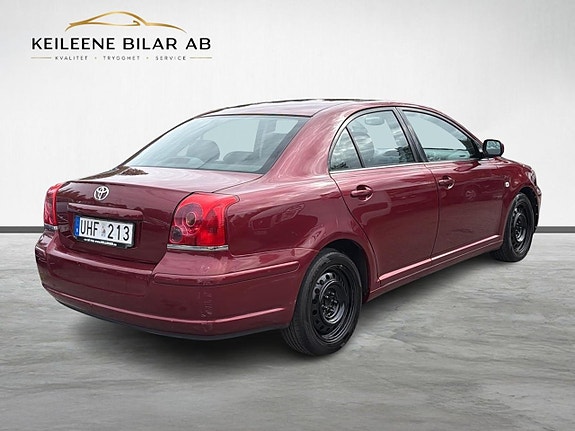 Toyota Avensis 8 of 22