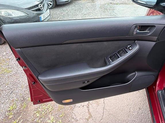Toyota Avensis 22 of 22